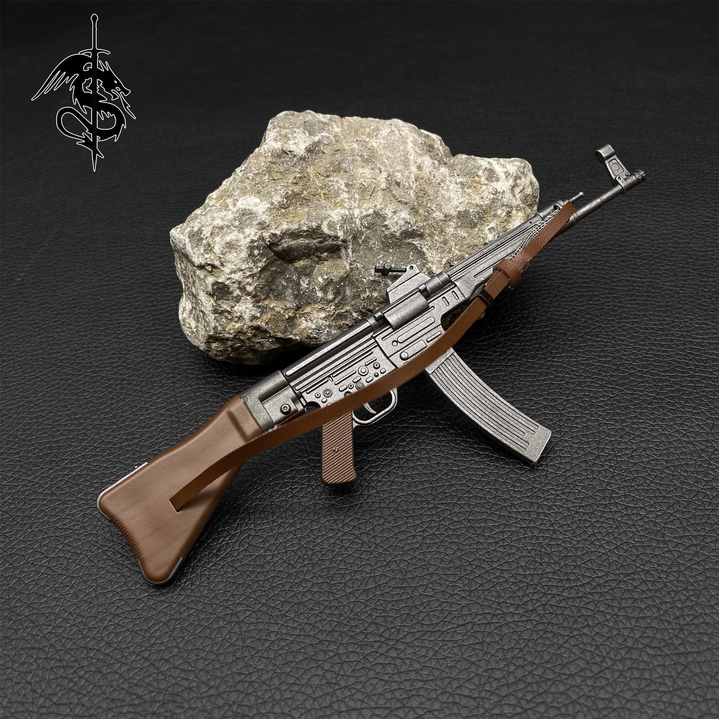 One-Sixth StG44 Gun Replica Mp44 Mini Scale Soldier Weapon