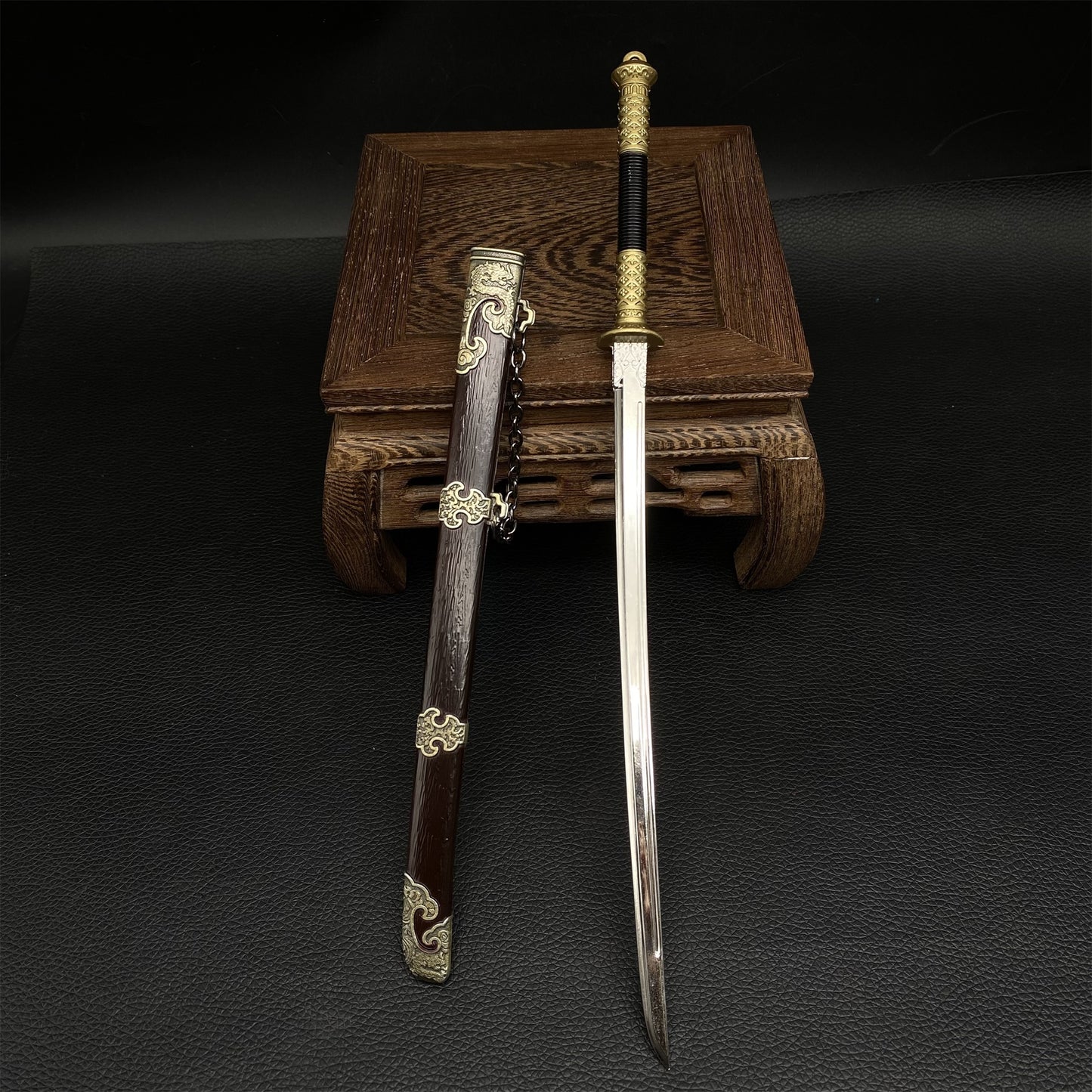 Ancient Chinese Miao Dao Warrior Anti Japanese Pirate Weapon11.4'' Metal Replica