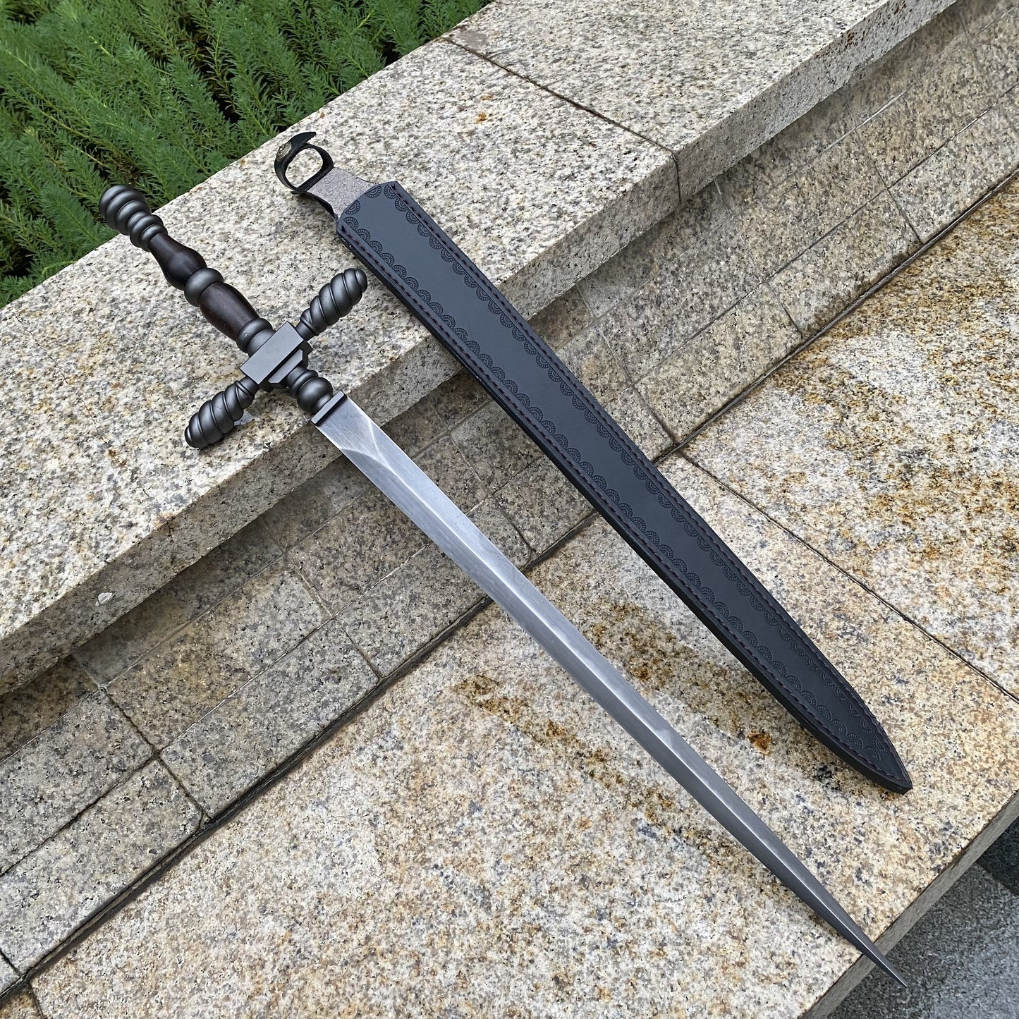 IRL Misericorde Short Sword 1045 Carbon Steel Version