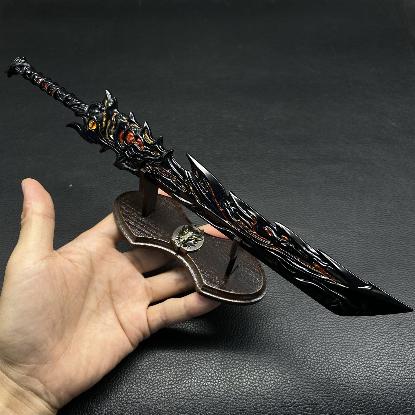 Monster Eyes Greatsword Metal Replica