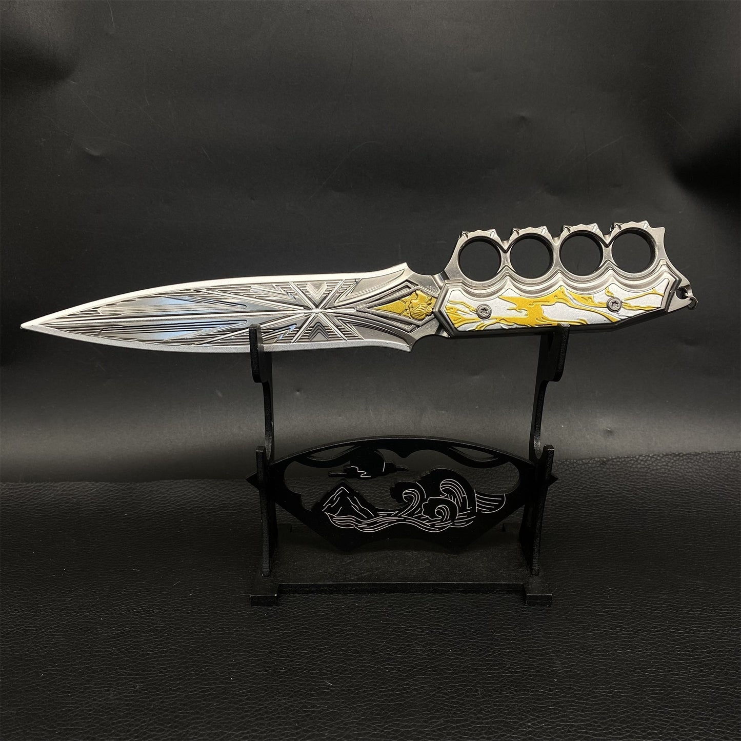 Hot Game Nightly Blade Metal Mini Replica