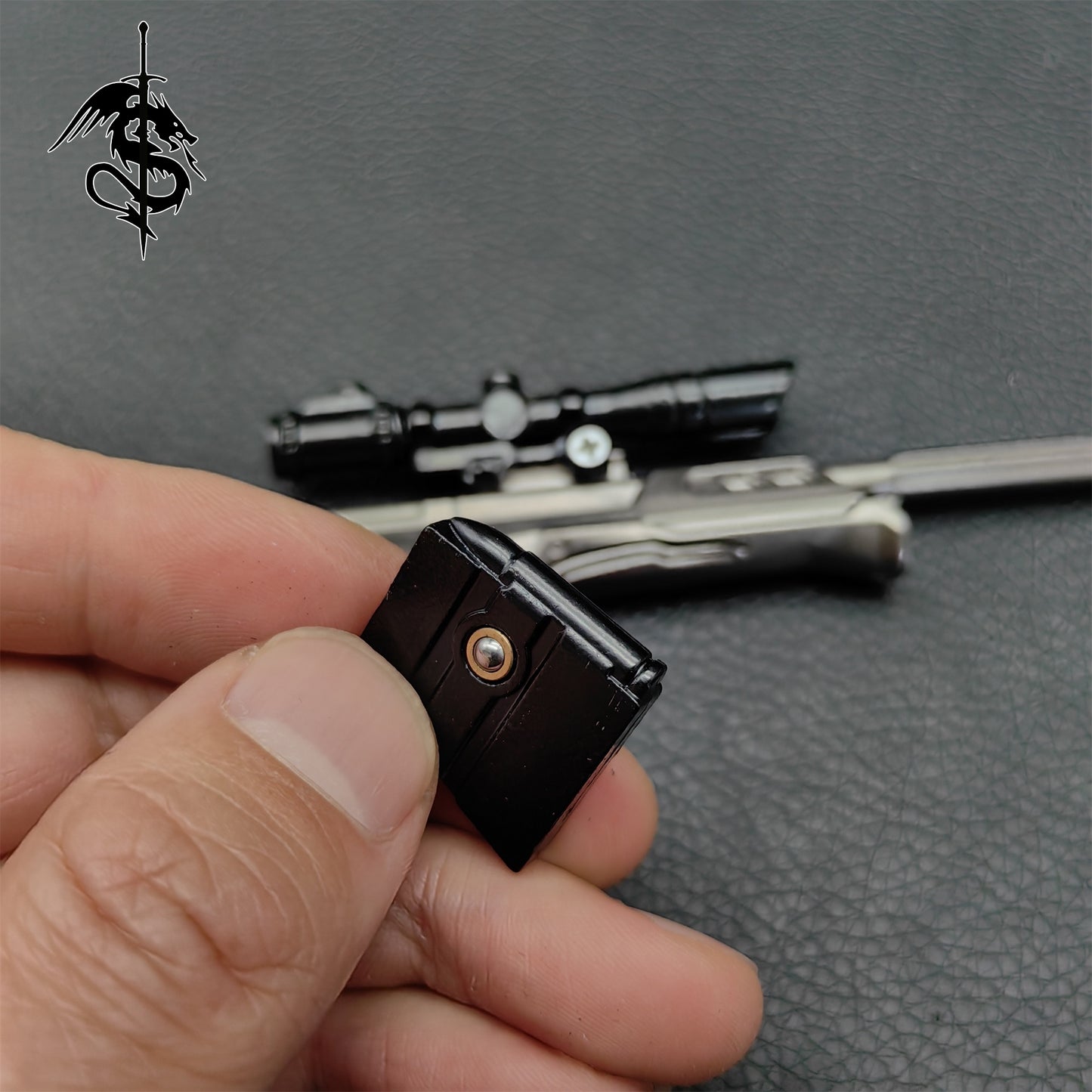 Metal Operator Sniper Rifle Miniature Operator Rifle Small Replica