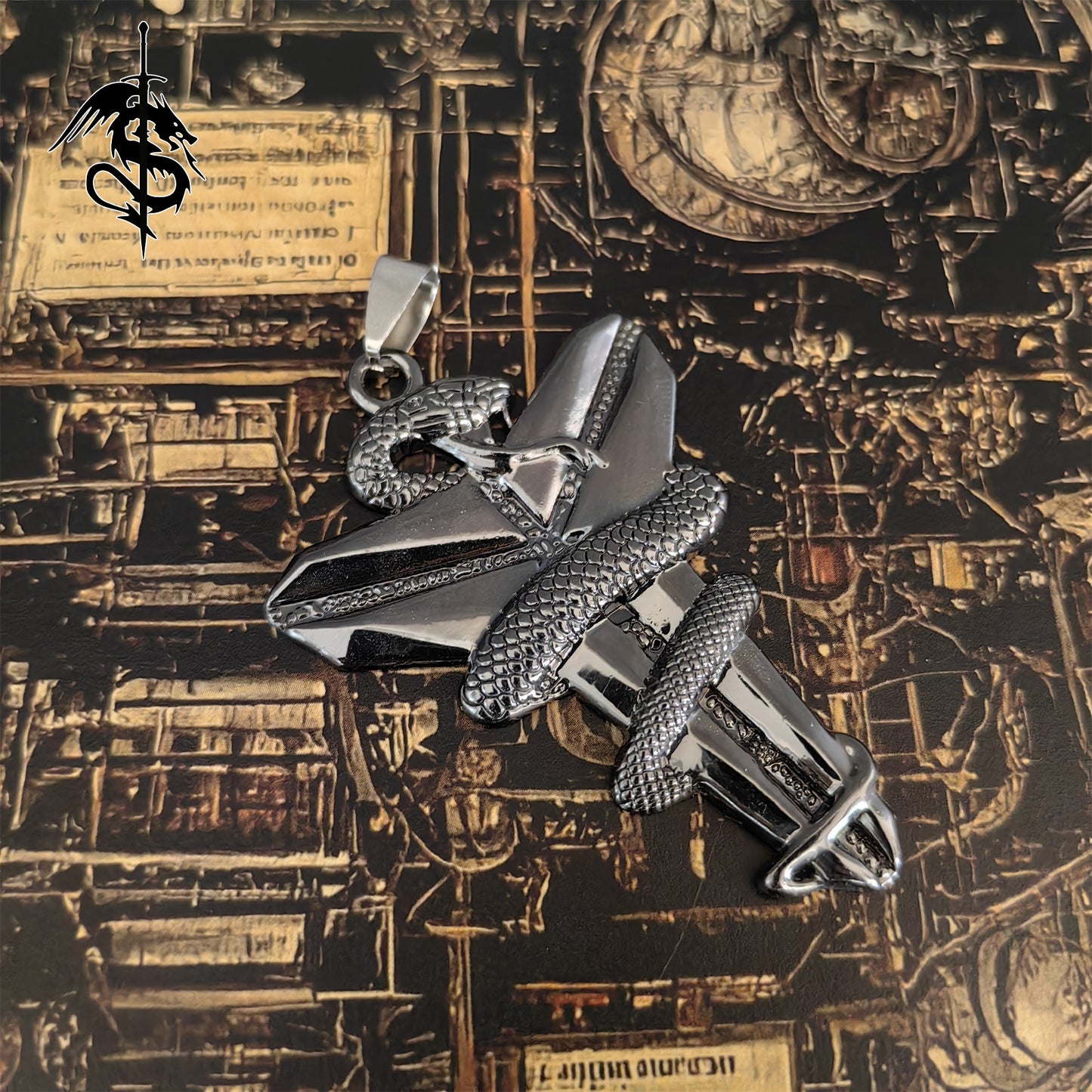 Kobe Memorial Necklace Poisonous Snake Necklace