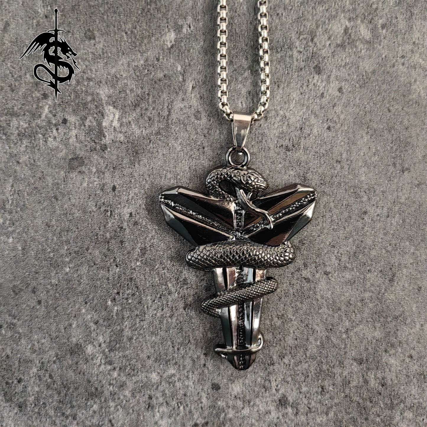 Kobe Memorial Necklace Poisonous Snake Necklace