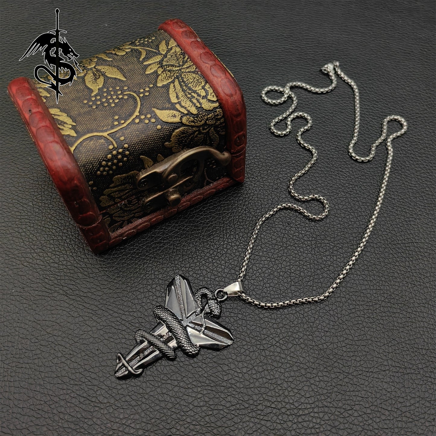 Kobe Memorial Necklace Poisonous Snake Necklace