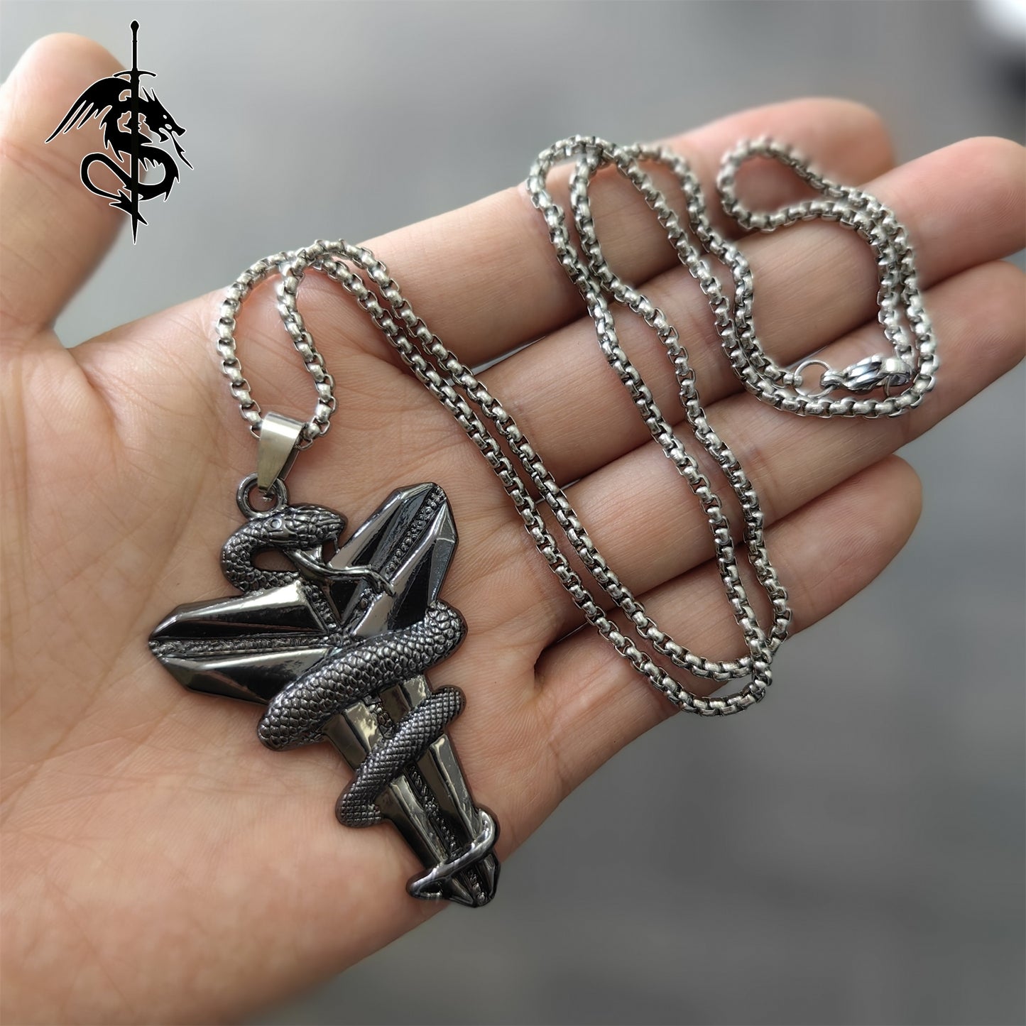 Kobe Memorial Necklace Poisonous Snake Necklace