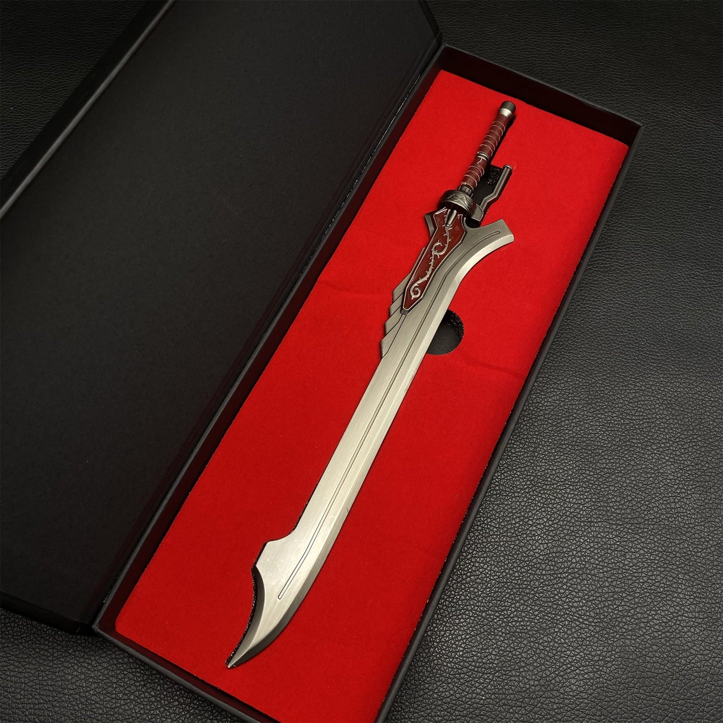 Red Queen Sword 1/3 Scale Metal Replica