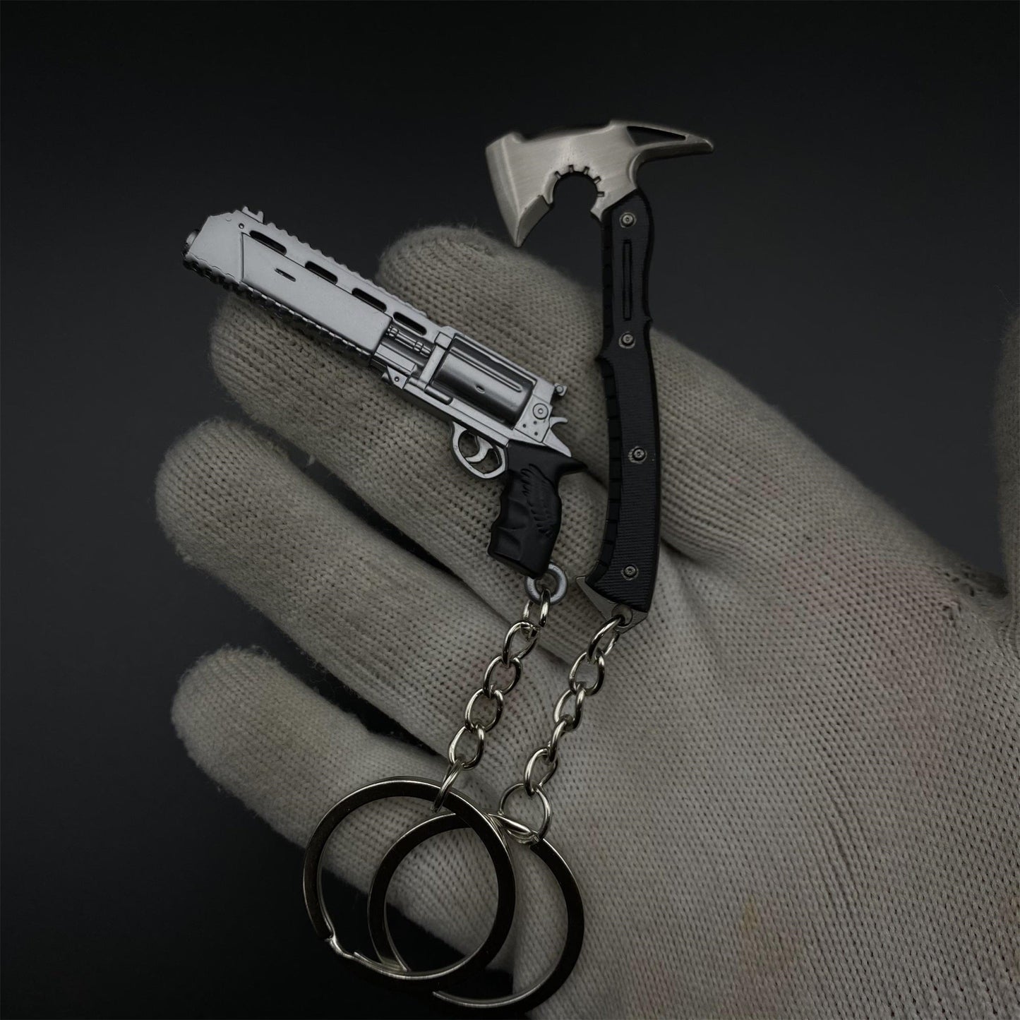 RE9 Requiem Leon Axe Revolver Metal Keychain
