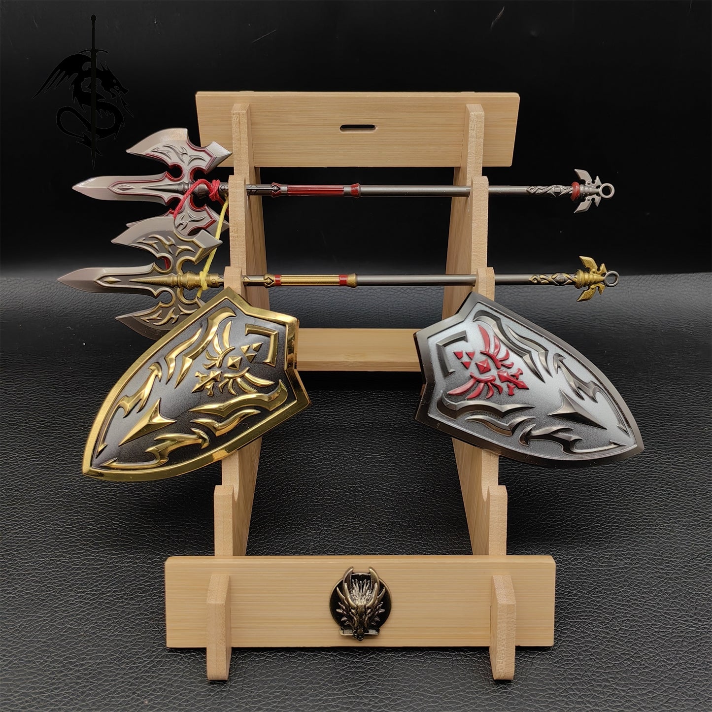 Link Royal Family Weapons 4 In 1 Gift Box