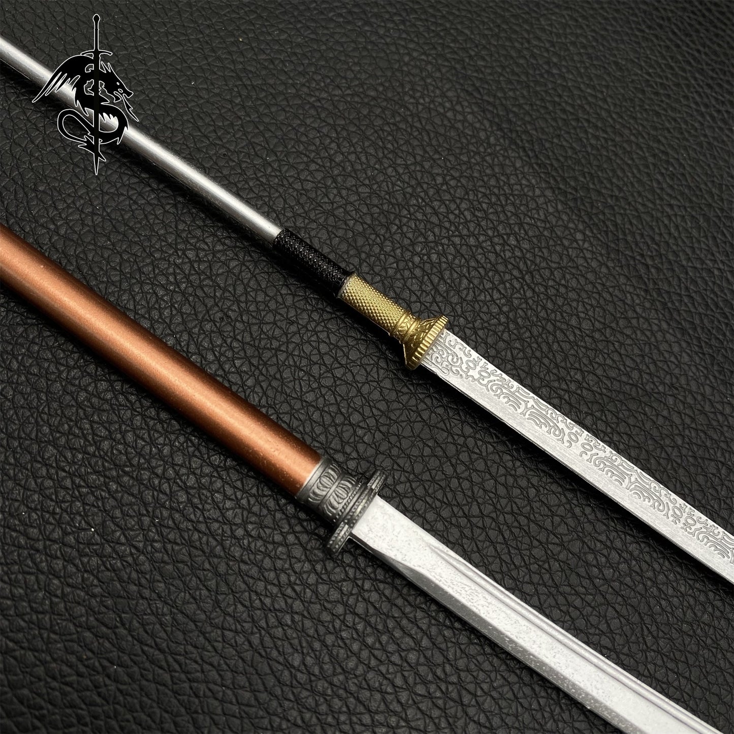 Ancient China Long Handle Servant Sword Metal Replica