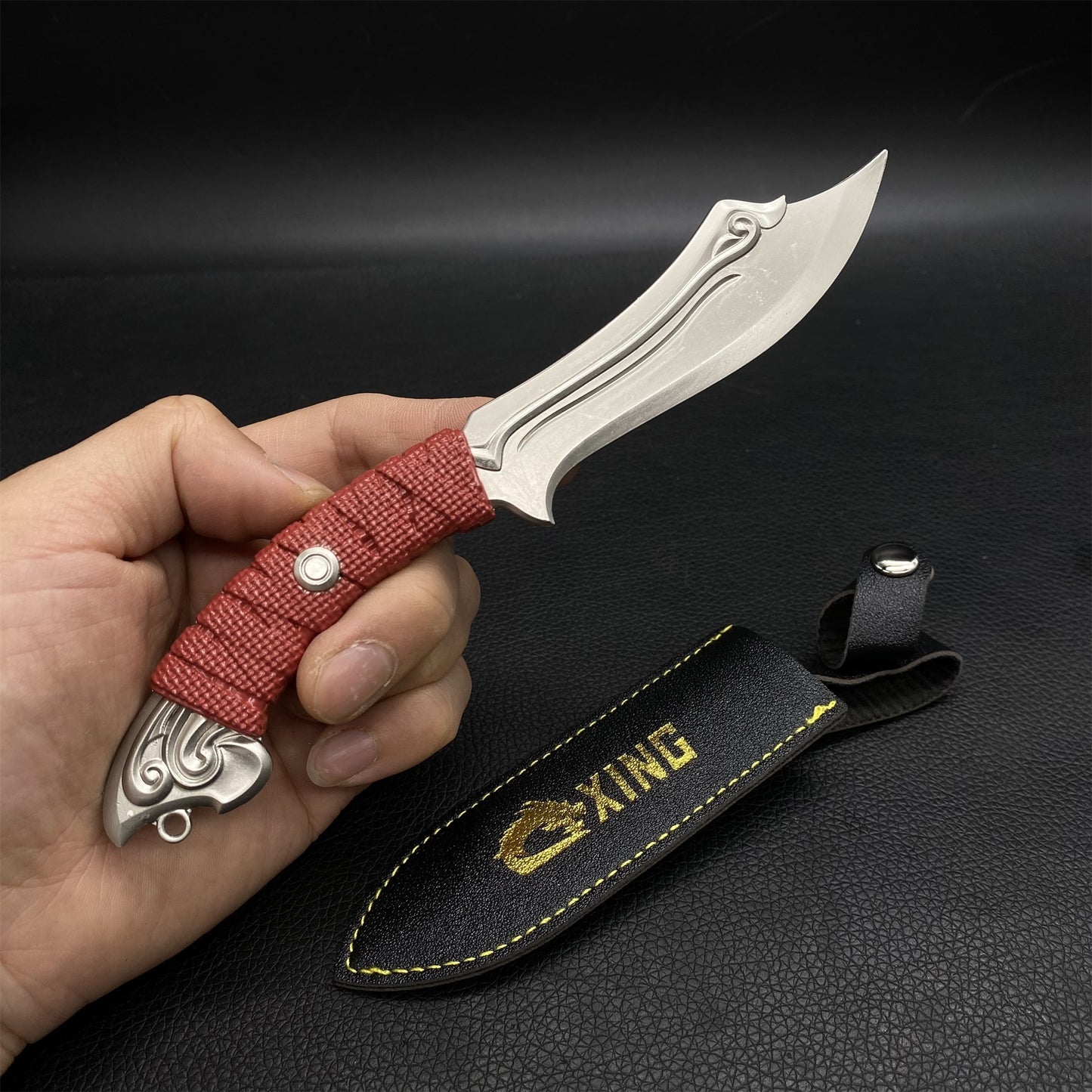 Game Peripherals ShadowStrike Dagger Metal Replica