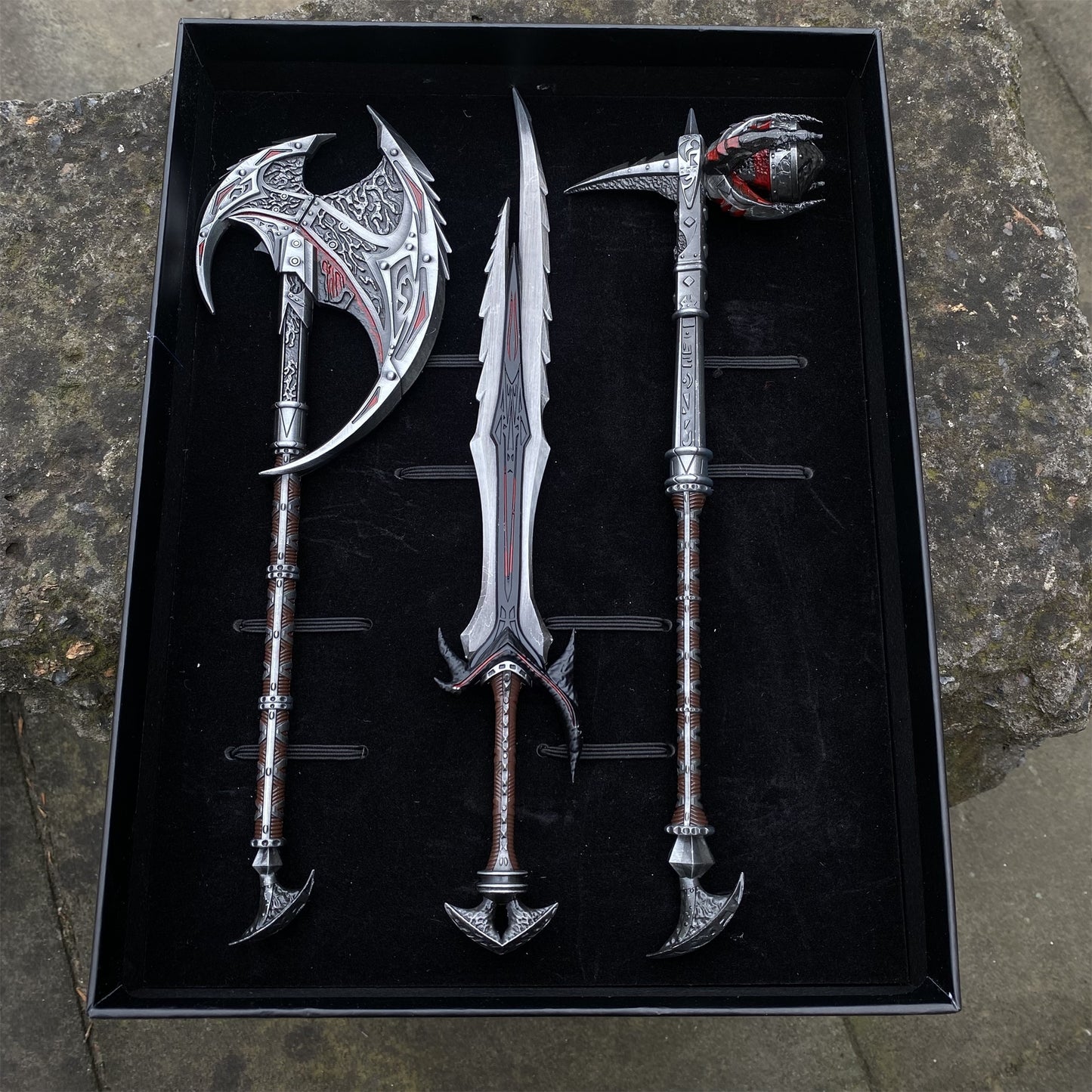 1/6 Scale Skyrim Daedric Weapon Metal Collection