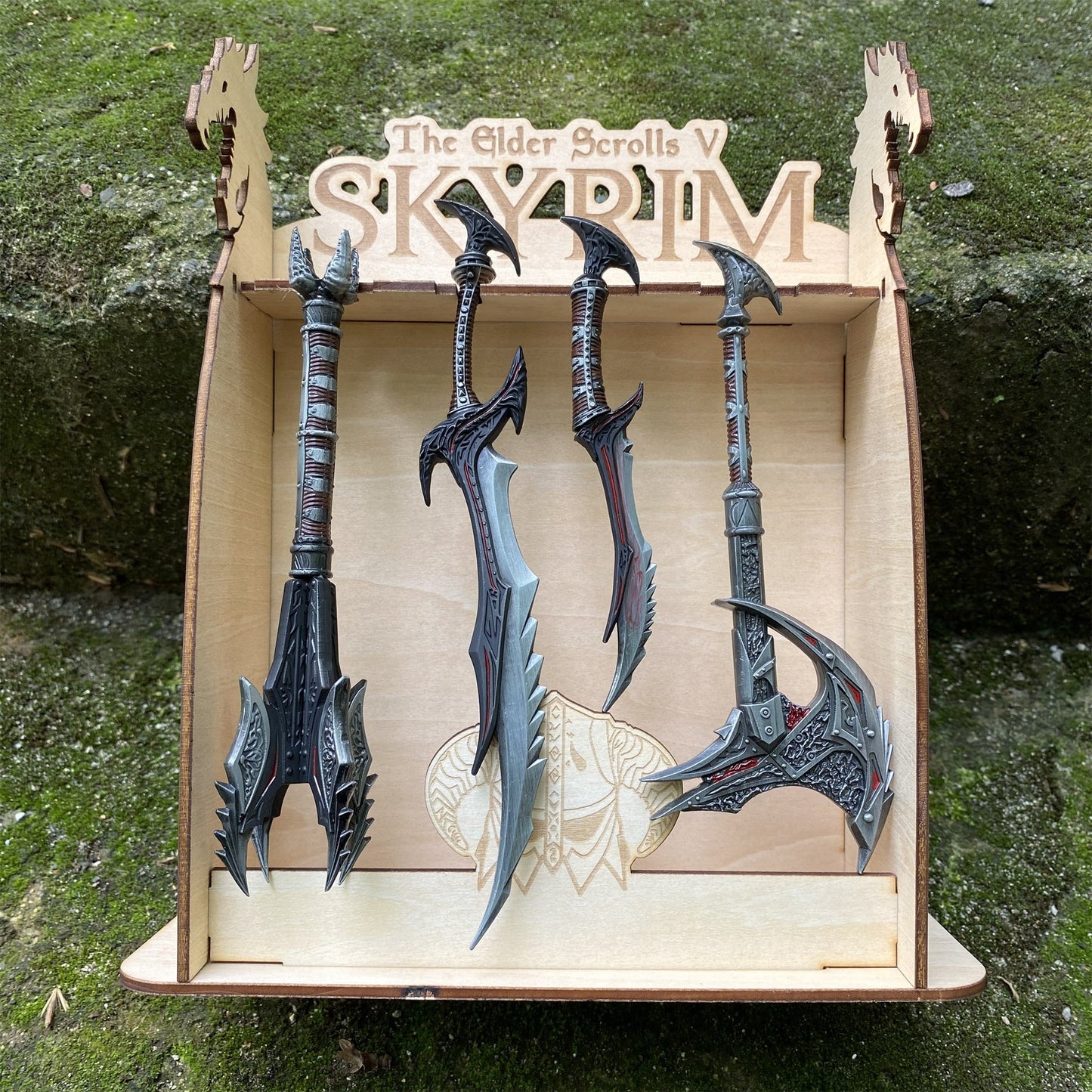 Skyrim Daedric Weapons 4 PCS With 3D Wooden Stand