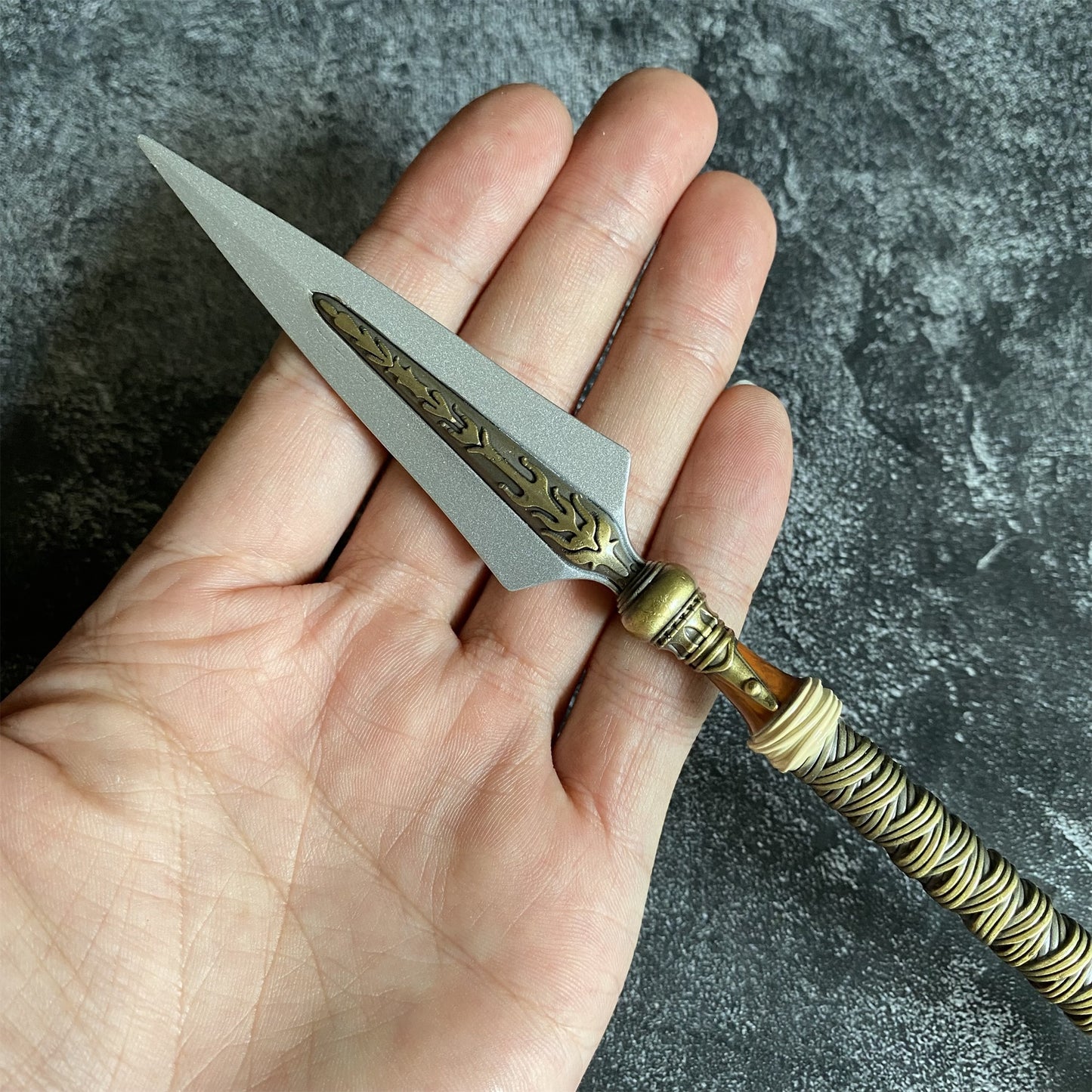 Middle Age Stormchaser Scutum Colossus Sword The Spear of Resurrection 3 in 1 Pack