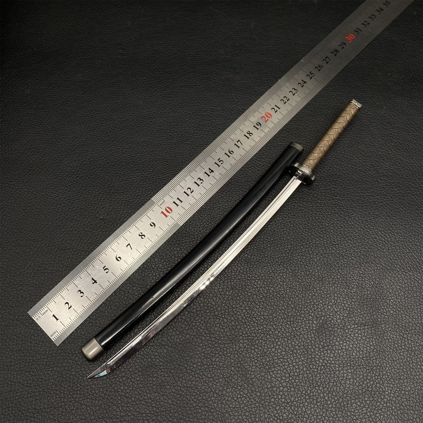 Uchigatana Katana Metal Miniature 26CM/10.2"