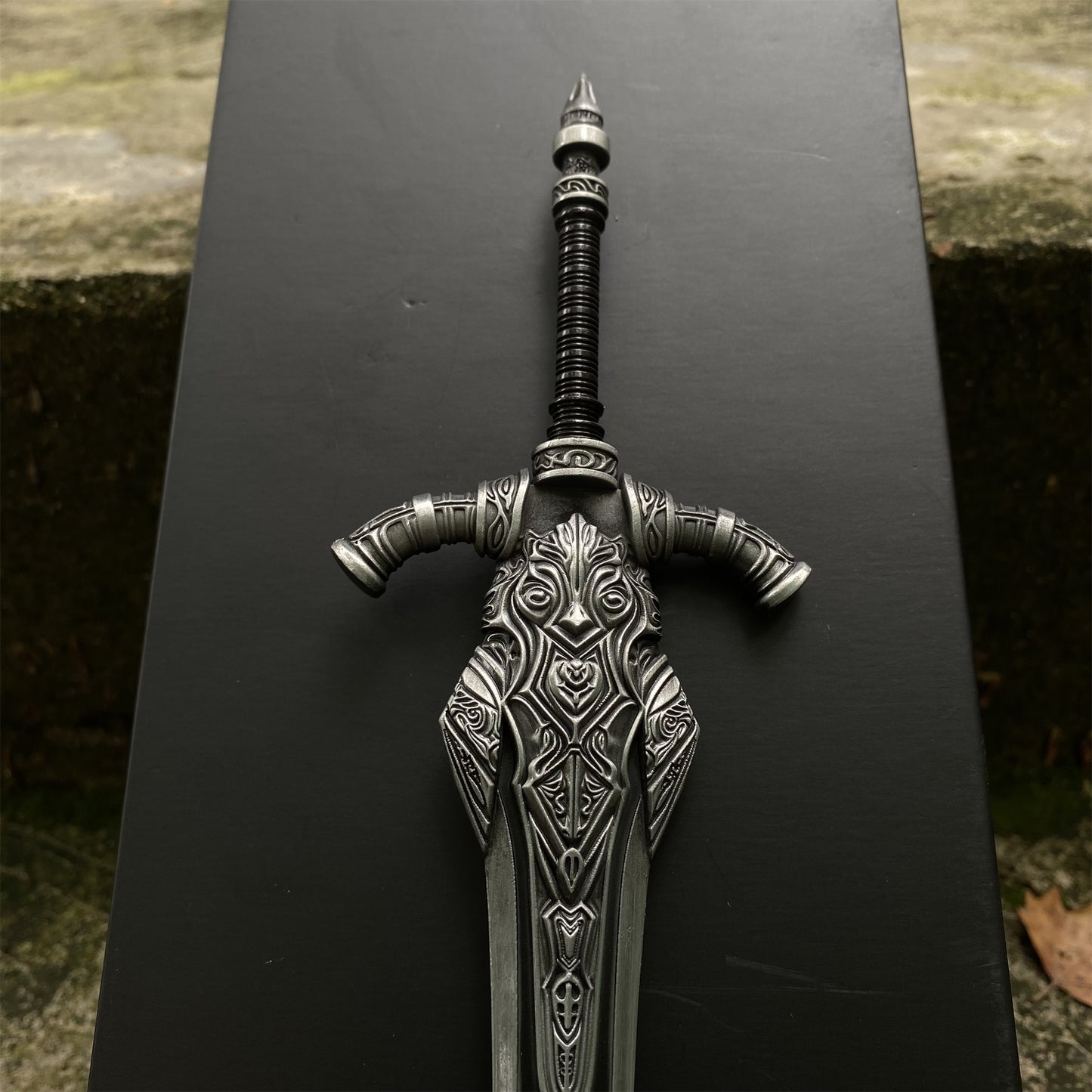 Wolf Knight's Greatsword 1/3 Scale Metal Replica