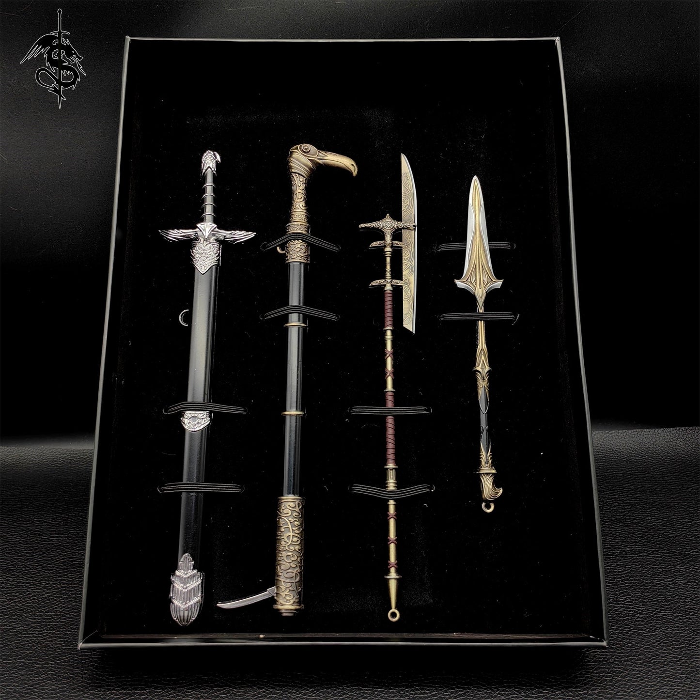 Hot Game Creed Middle Age Weapons 4 In 1 Gift Box