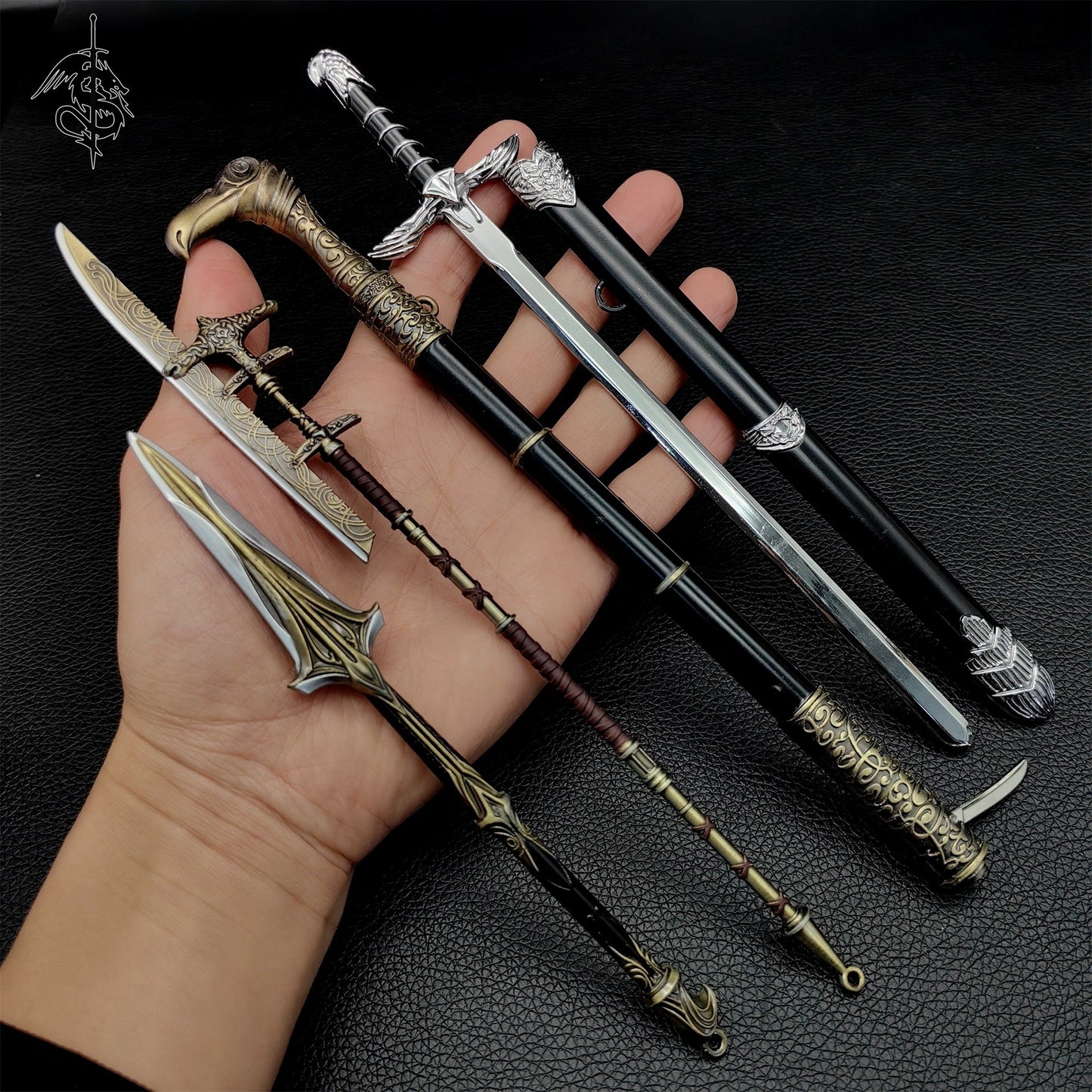 Hot Game Creed Middle Age Weapons 4 In 1 Gift Box