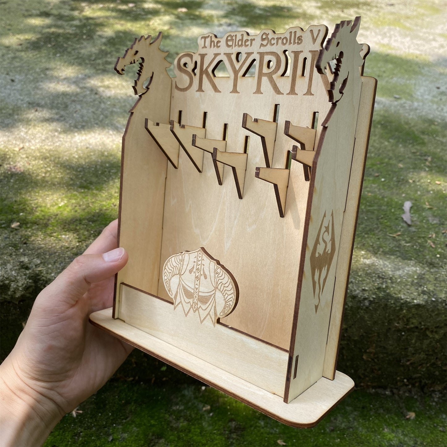Skyrim Daedric Weapons 4 In 1 Pack With Wooden Stand