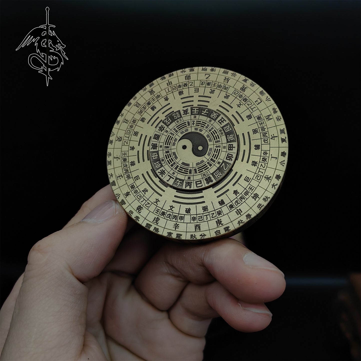 Brass Bagua Compass Finger Spinner Toy
