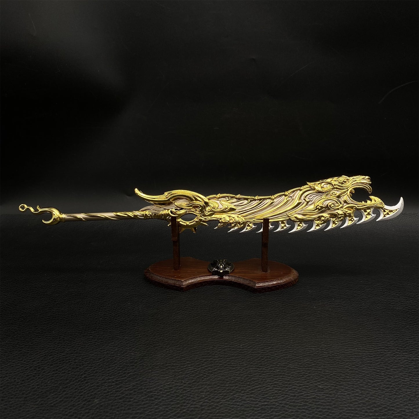 Eastern Mythical Beast Azura Dargon Golden Lion Broadsword Cool Greatsword Metal Arts