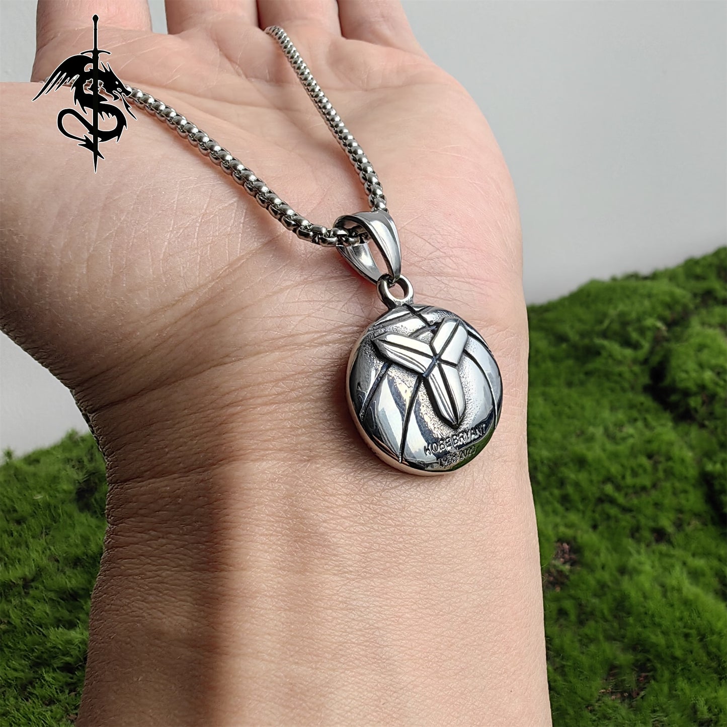 Kobe Memorial Necklace Poisonous Snake Necklace
