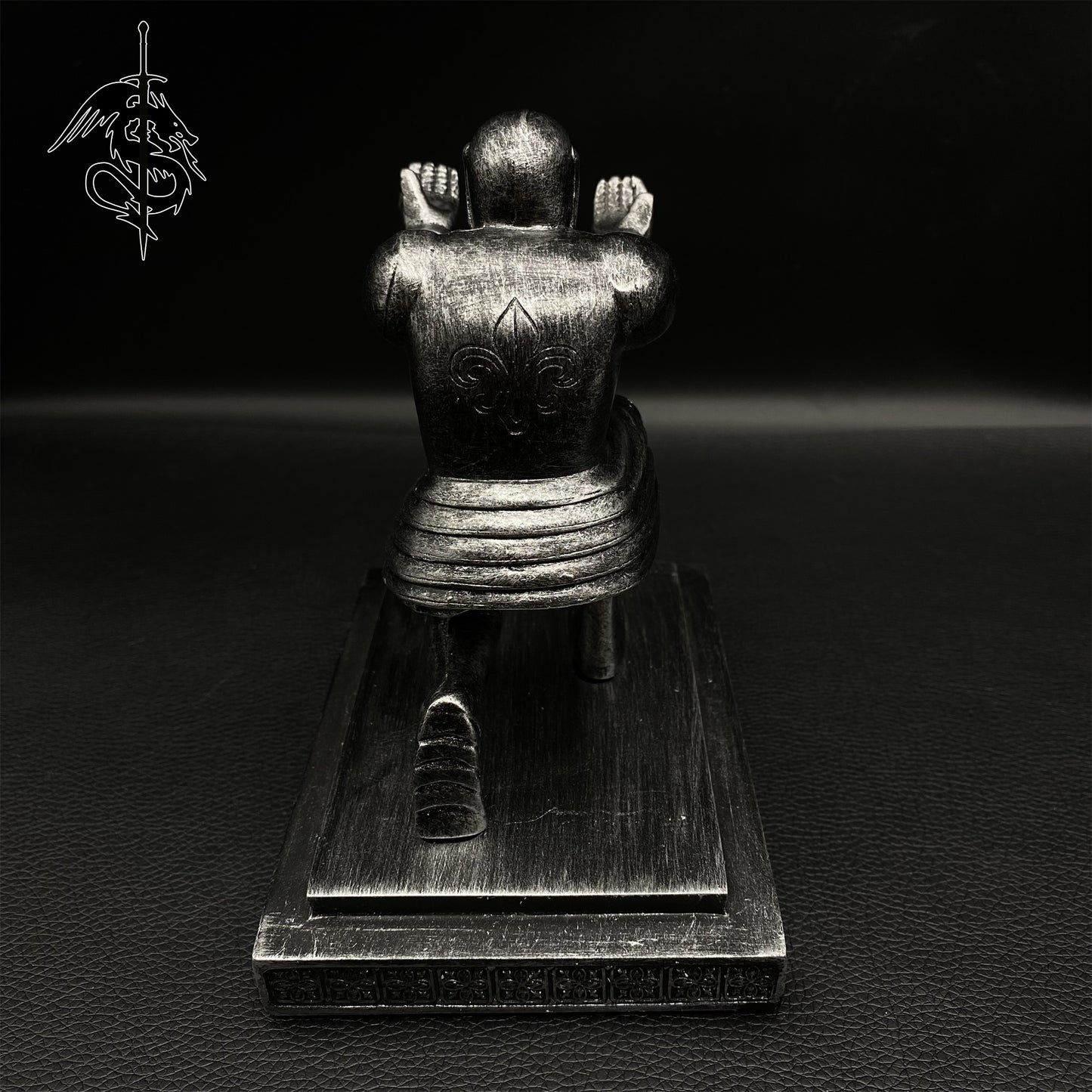 Middle Age Knight Display Stand Luxury Pen Display Holder