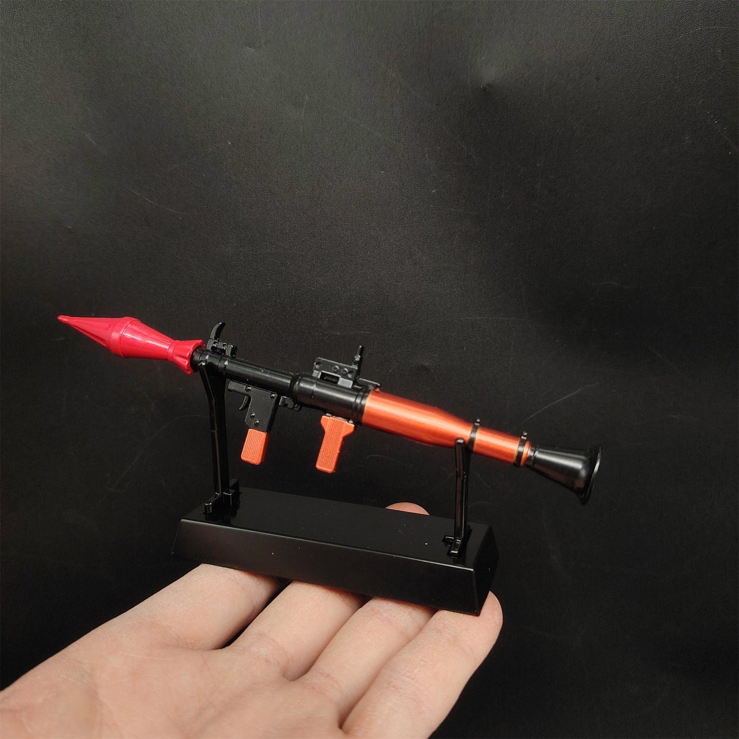 Metal RPG-7 Rocket Launcher Miniature Anti-tank Weapon Replica