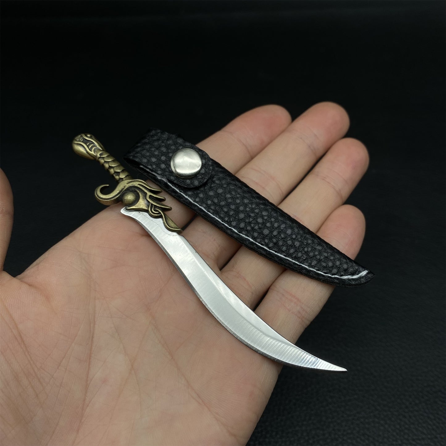 Dragon Teeth Steel Sharp EDC Tool Knife 2 Options