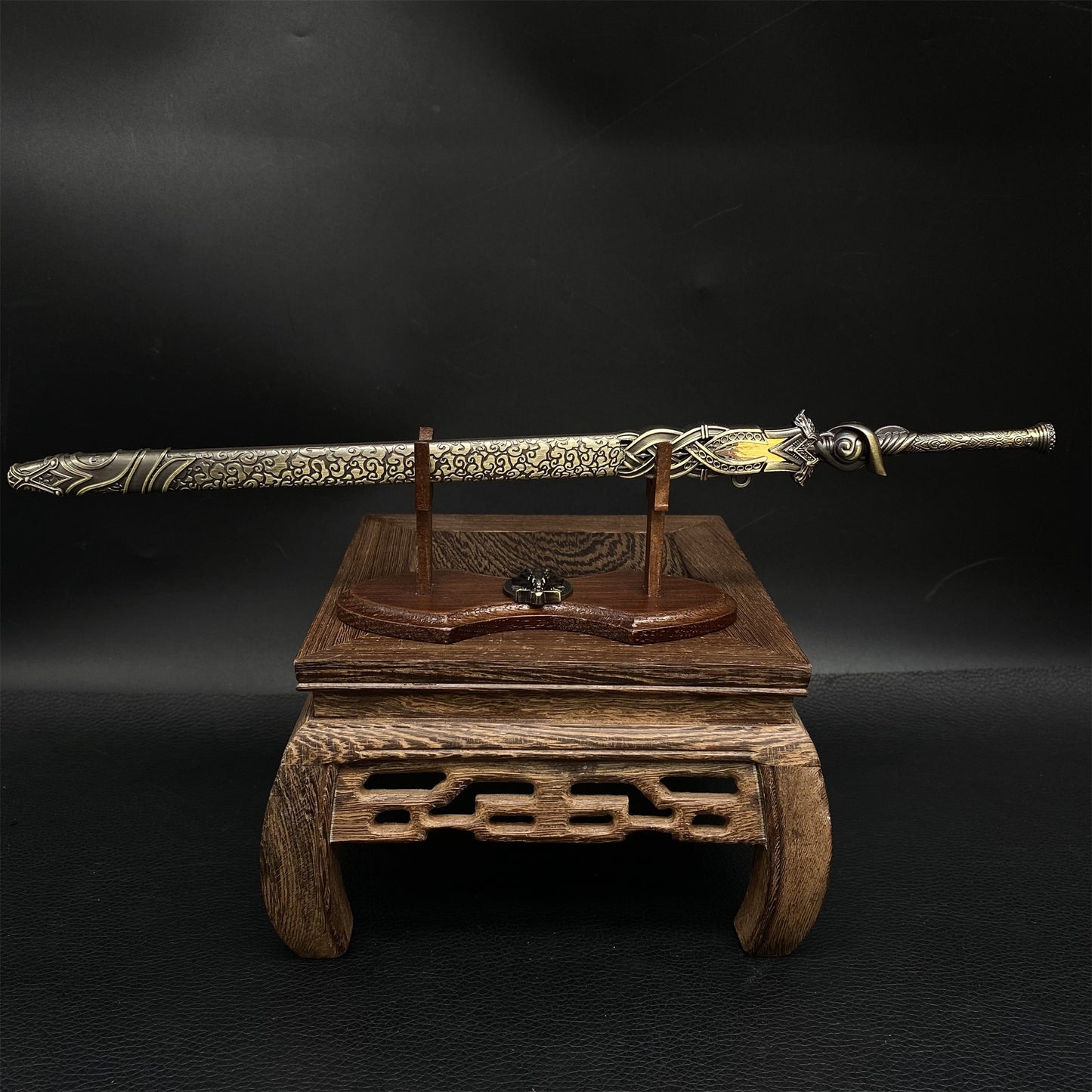 Metal Film Peripheral HaoQue Sword Replica