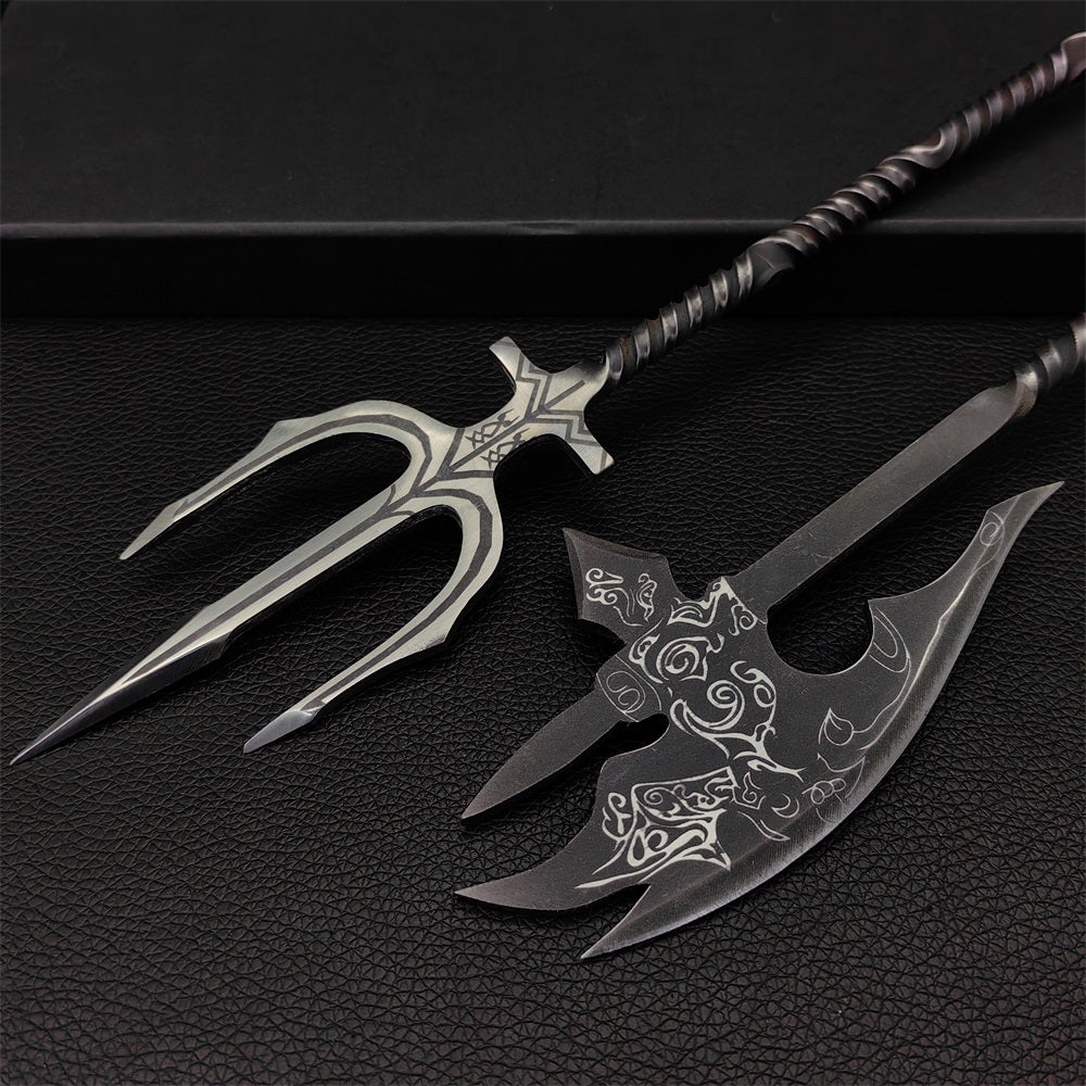 Hand-Forged Ebony War Axe Aquaman Atlantis Three-Pronged Spear