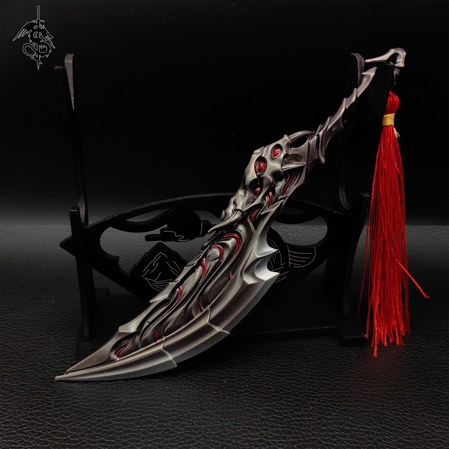 Metal Blades of Primordia Melee Sword