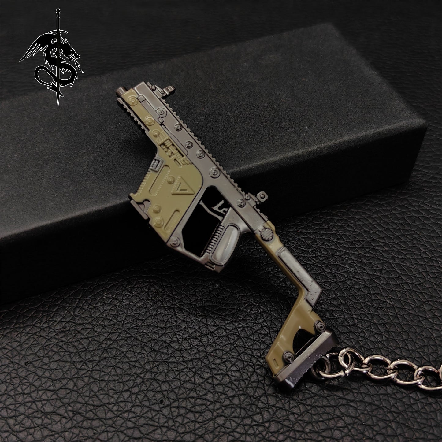 Hot Game Metal Vector Gun Keychain