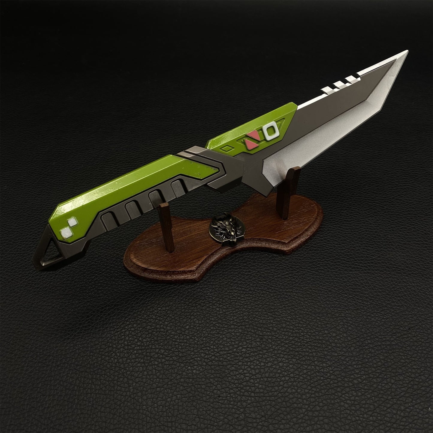 Metal Overlay Dagger Replica