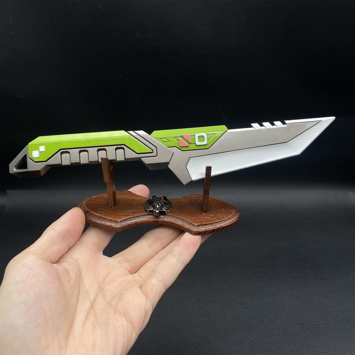Metal Overlay Dagger Replica