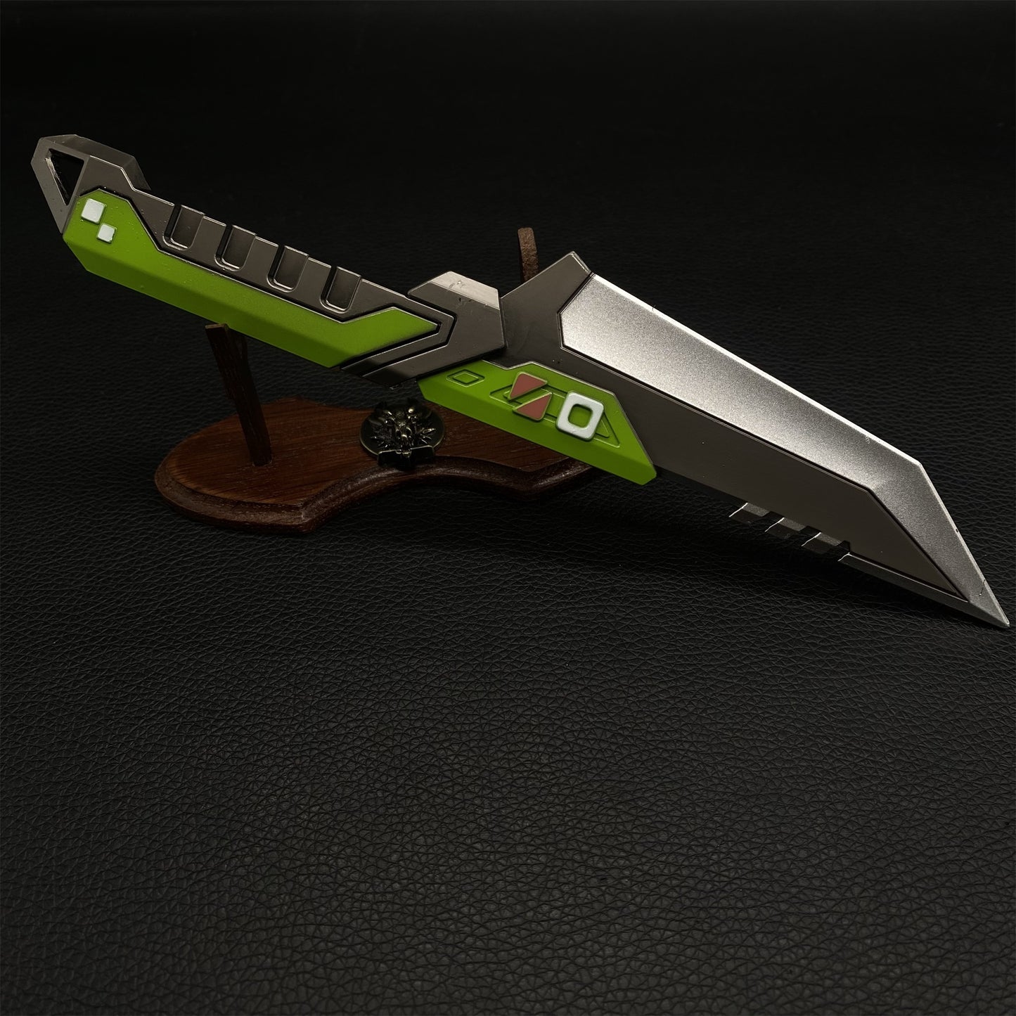 Metal Overlay Dagger Replica