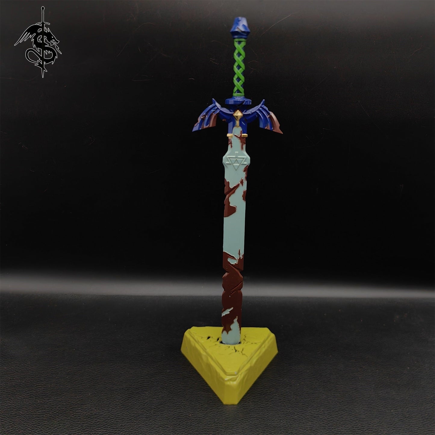 Link Metal Weapons Miniature Display Art