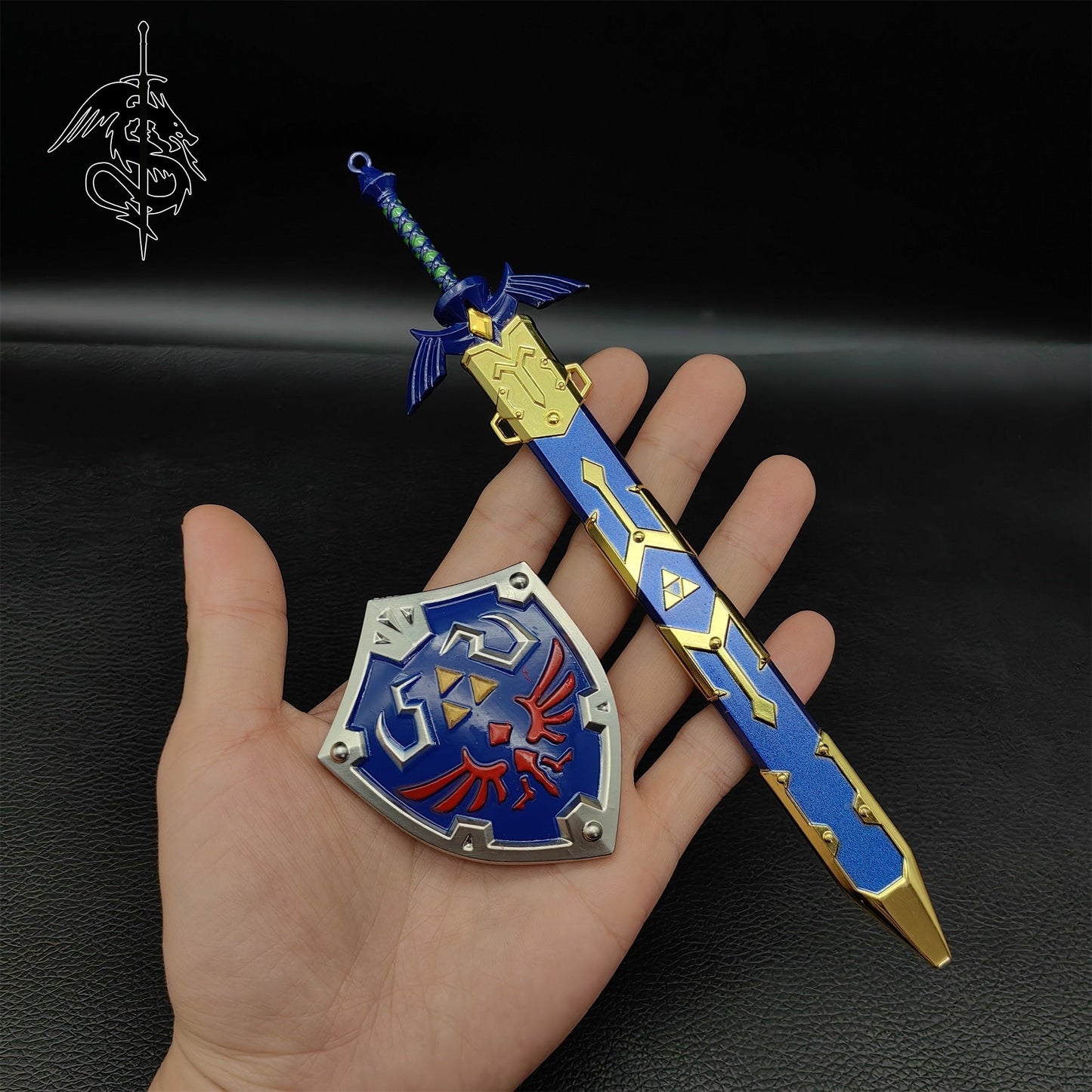 Link Metal Weapons Miniature Display Art
