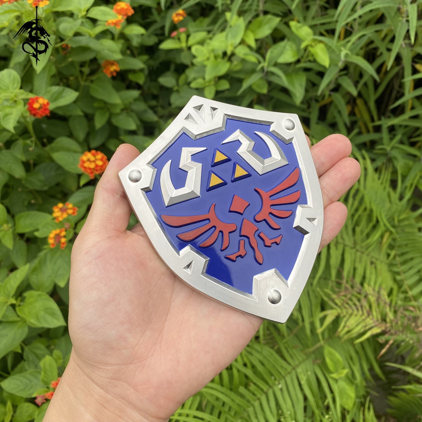 Hylian Shield Alloy 11''Link Master Sword Miniature 2 In 1 Pack