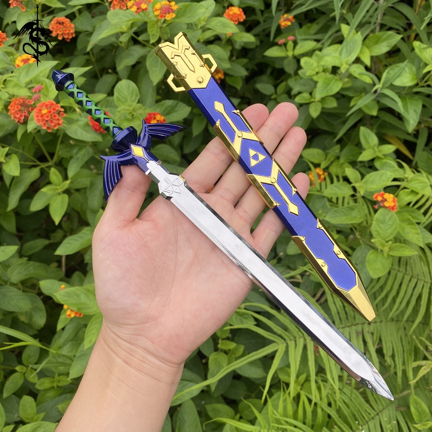 Hylian Shield Alloy 11''Link Master Sword Miniature 2 In 1 Pack
