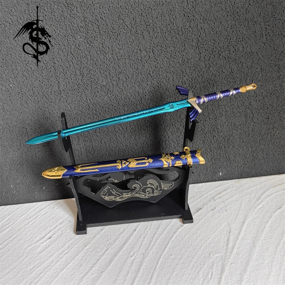 Link Metal Weapons Miniature Display Art