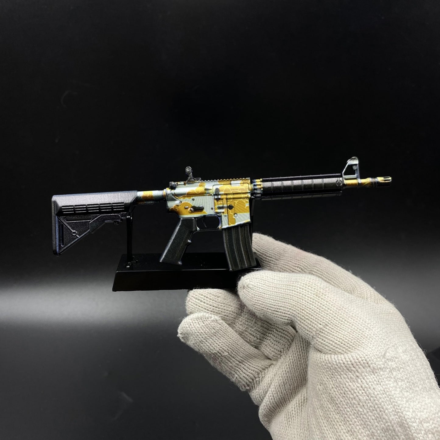CS Game Skin M4A4 Daybreak Mini Metal Game Replica For Collection