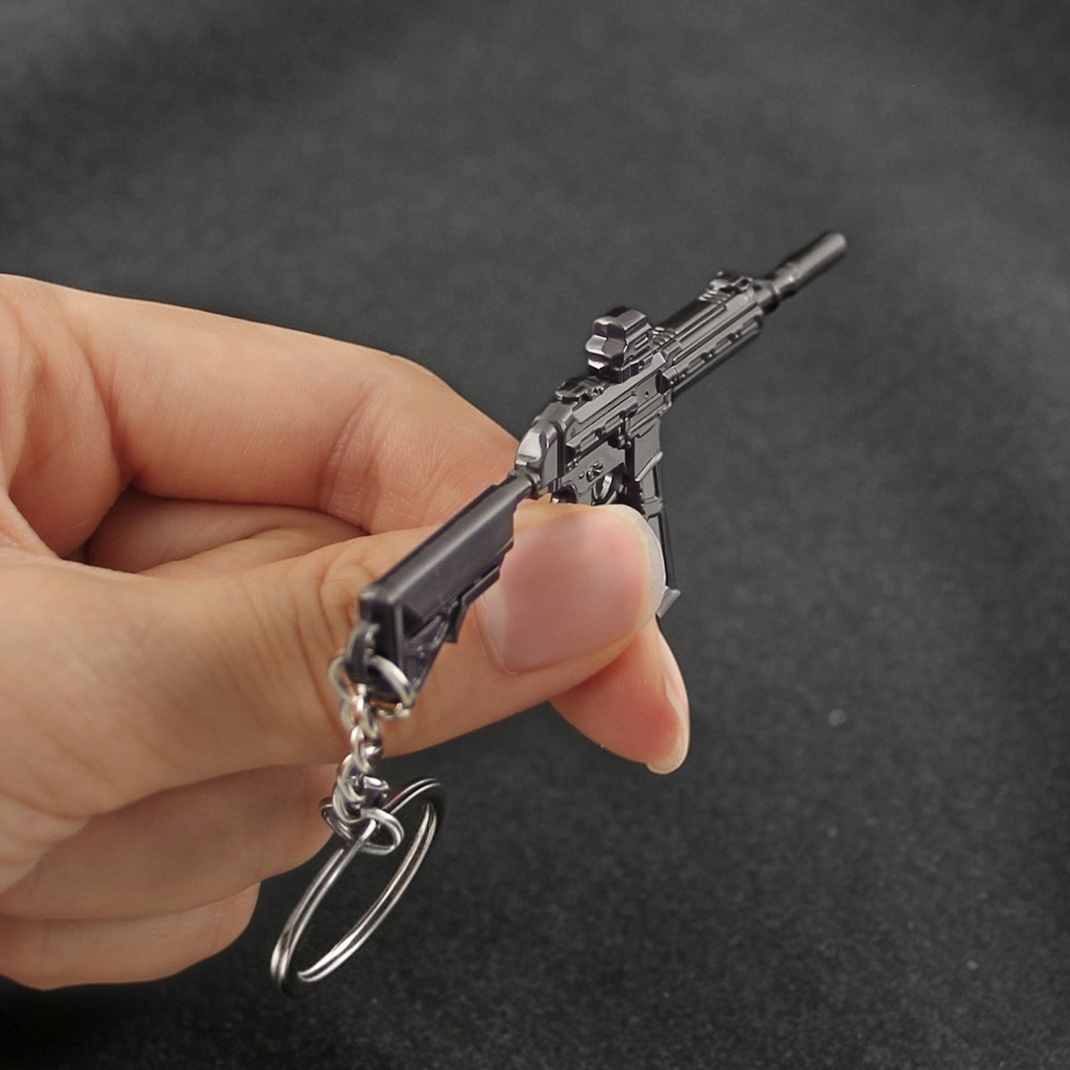 Delta Force Mini SMG Metal Gun Replica Keychain FPS Game Fan Collectible Gift