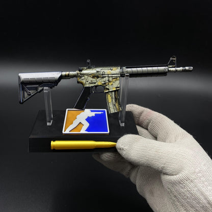CS Hot Skin M4A4 Modern Hunter Mini Metal Replica For Collectible