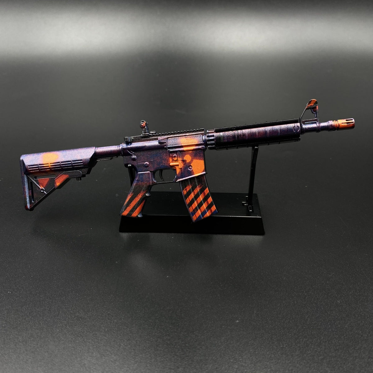 Hot Game CS Skin M4A4 Radiation Hazard Mini Metal Replica For Collectible