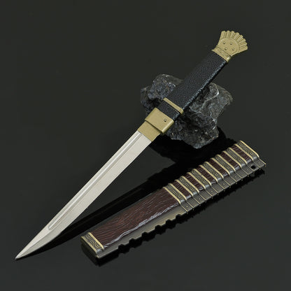 Fish Mouth Sword Alloy Replica Ancient Chinese Cold Weapon Collectible Display Prop