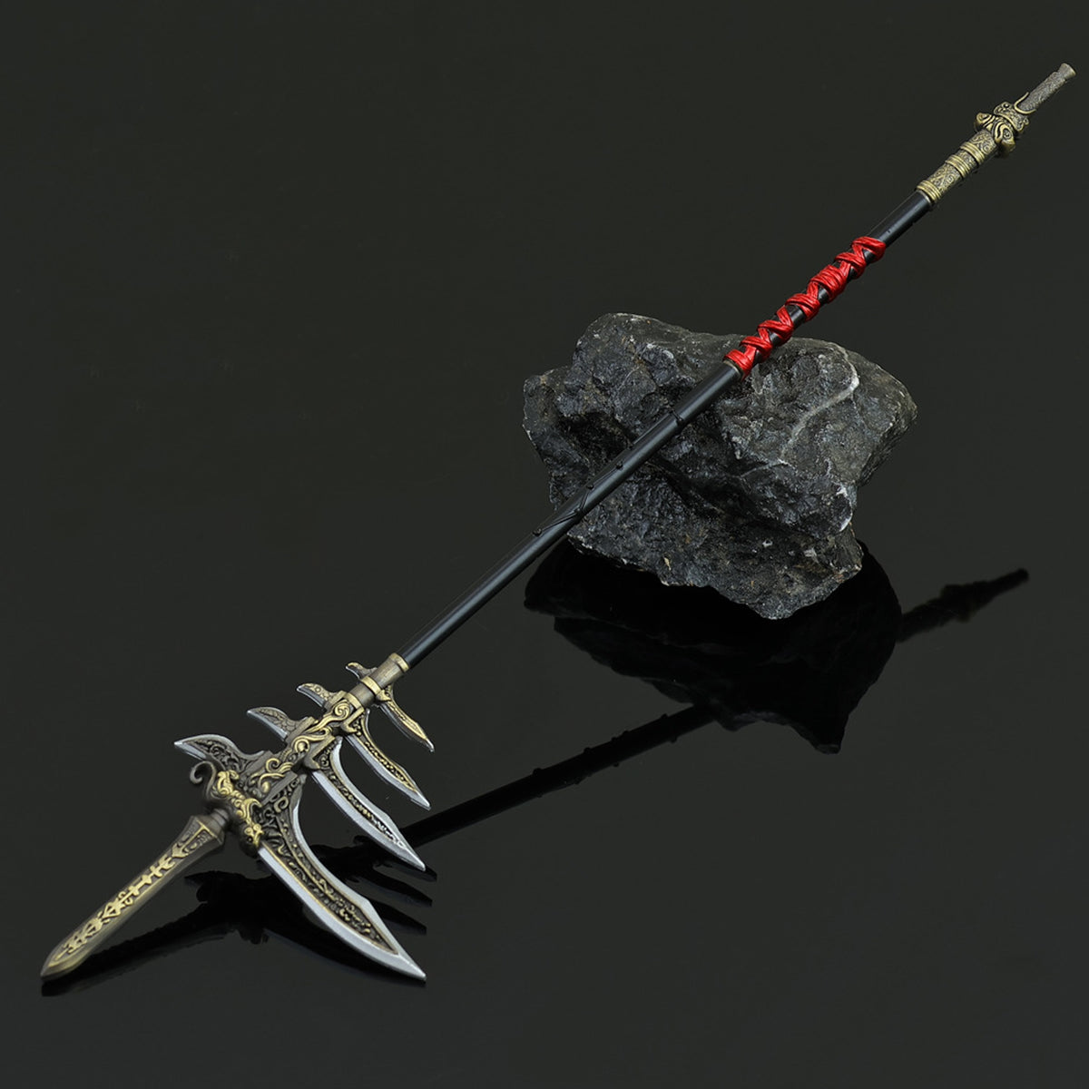 Yingshanhong Halberd Metal Replica Cang Yuan Tu Xianxia Weapon Prop Desktop Ornament