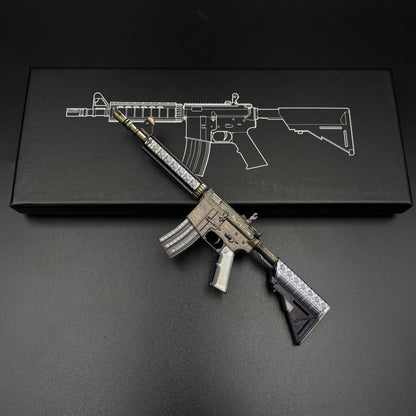 CS Game Skin M4A4 Royal Paladin Mini Metal Game Replica For Collection