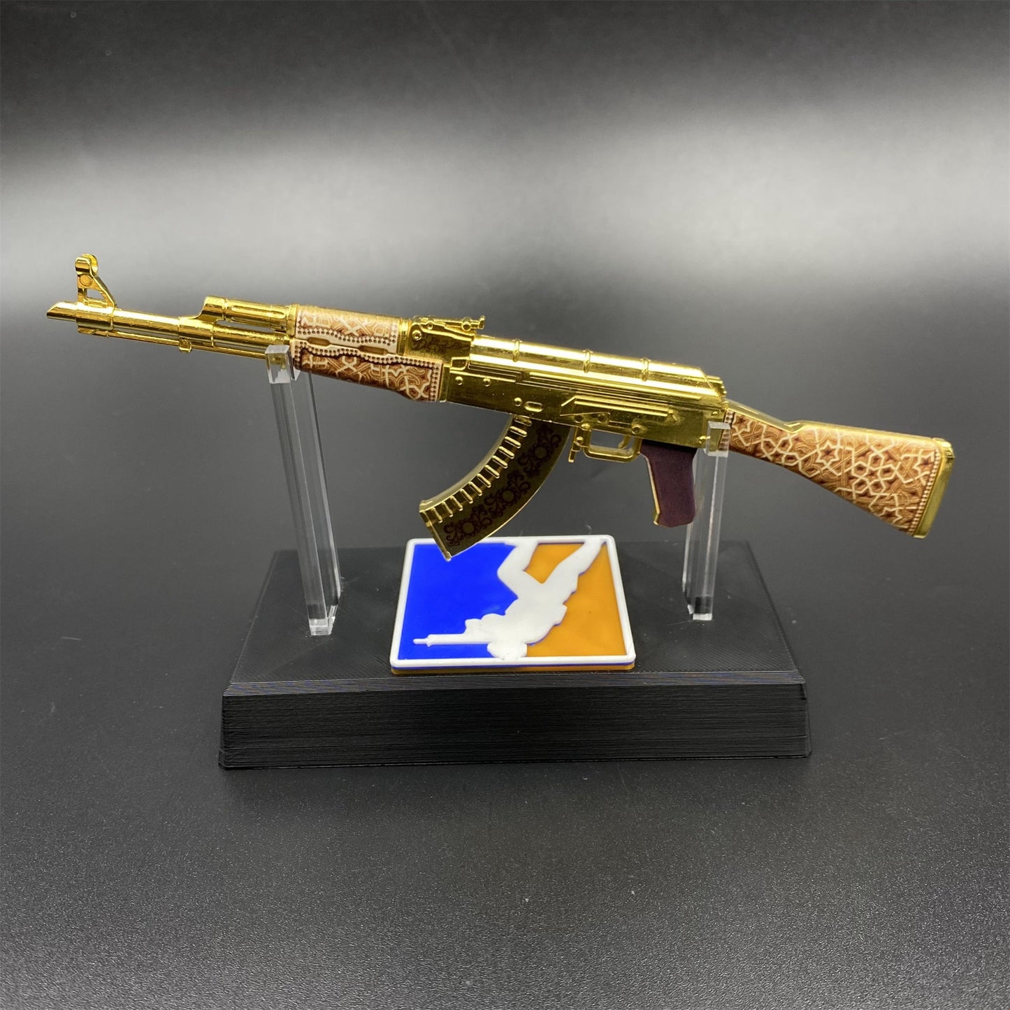 Tiny AK-47 Gold Arabesque Miniature Metal Collectible For Display
