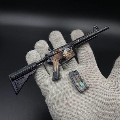 CS Hot Skin M4A4 Griffin Mini Metal Replica For Collectible